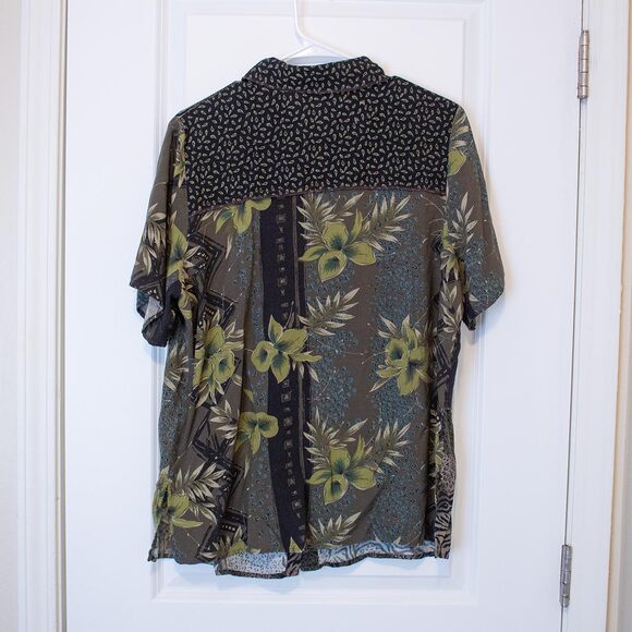 White Stag 14W/16W Mixed Print Button-Up Animal + Tropical Collared Top Pocket - Picture 5 of 9